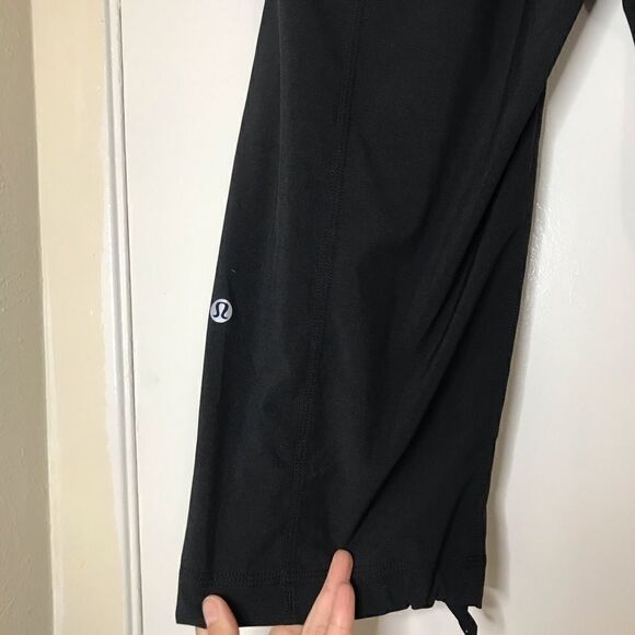 Lululemon studio cropped black drawstring pants - Picture 6 of 7